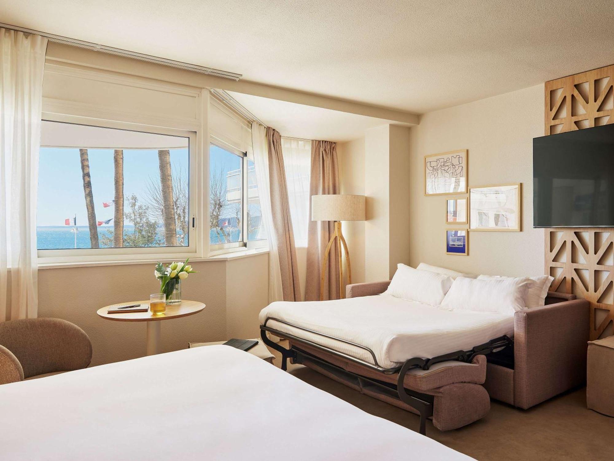 Mercure Saint Raphael Centre Plage Buitenkant foto
